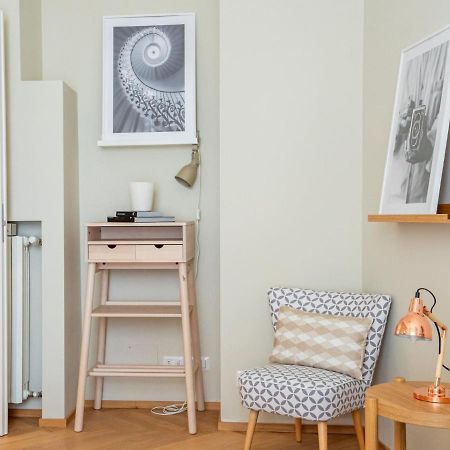 The Best Rent - Cozy Two-Bedrooms Apartment In Pasteur District Milan Bagian luar foto