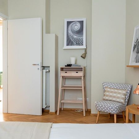 The Best Rent - Cozy Two-Bedrooms Apartment In Pasteur District Milan Bagian luar foto