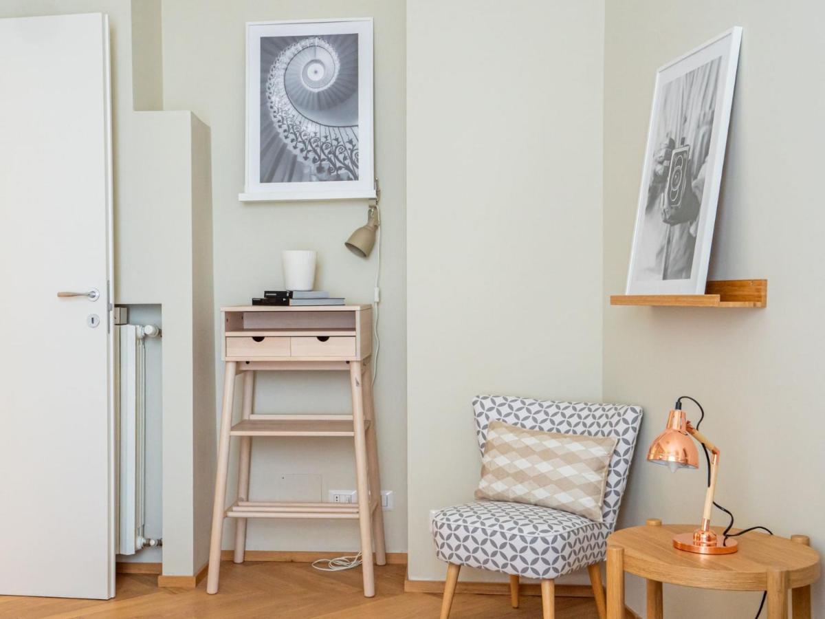 The Best Rent - Cozy Two-Bedrooms Apartment In Pasteur District Milan Bagian luar foto